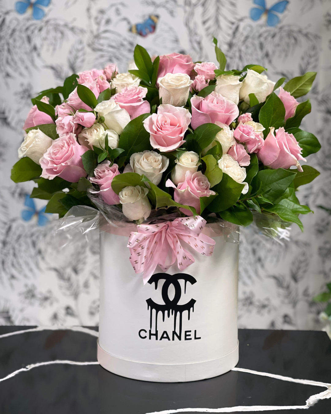 Custom Luxury Bloom Boxes with Same-Day Delivery | Bloom Room