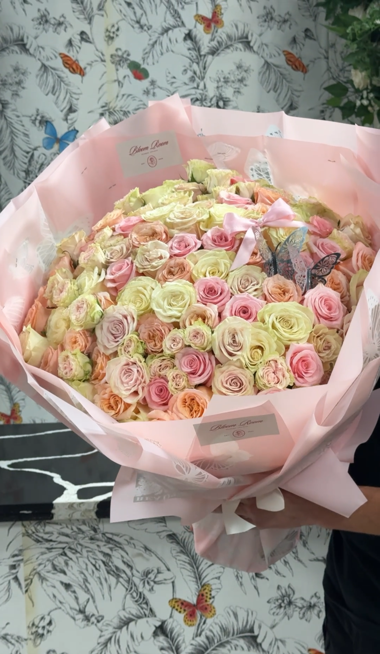 Princess Treatment (100 Roses)