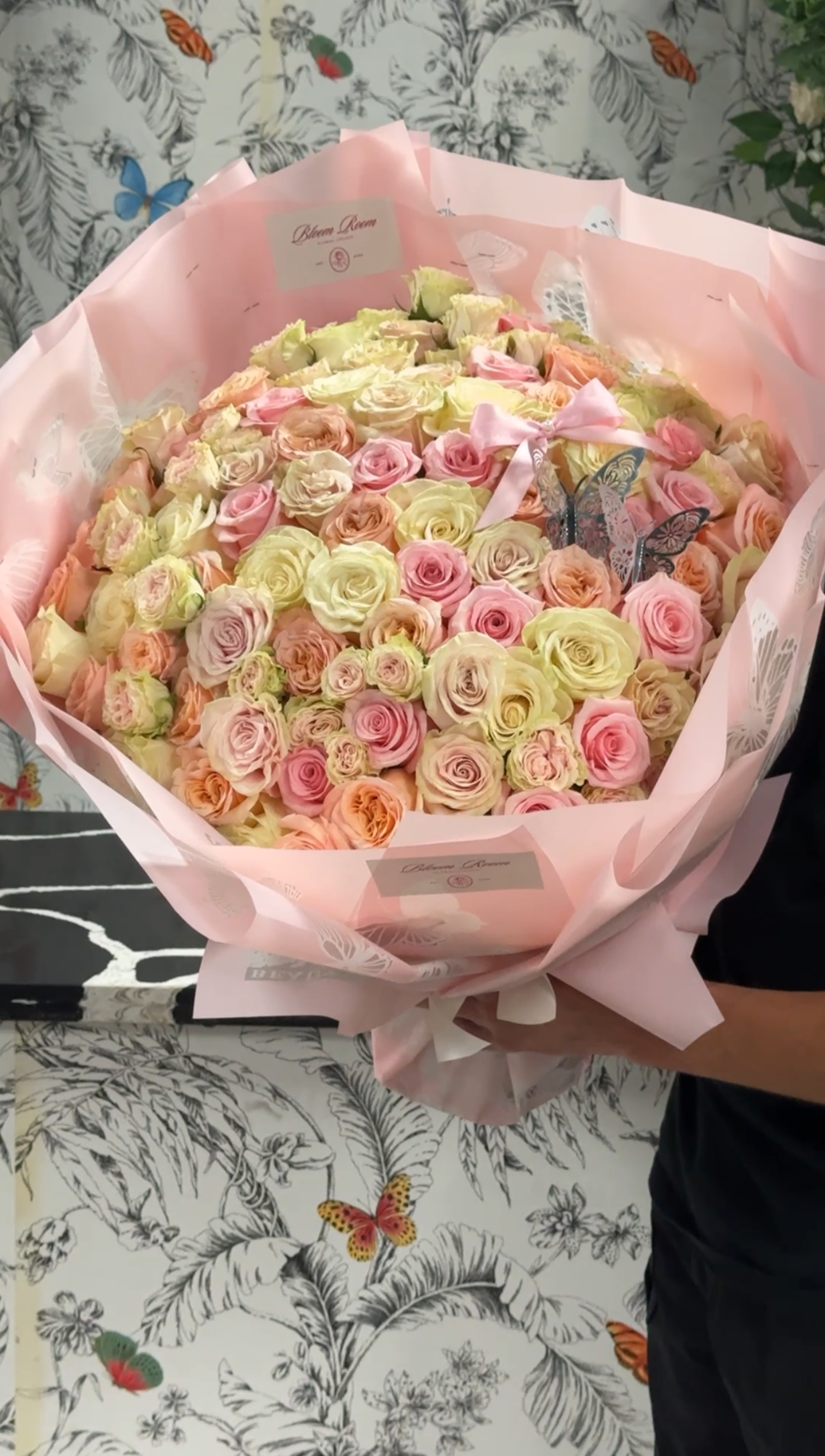 Princess Treatment (100 Roses)